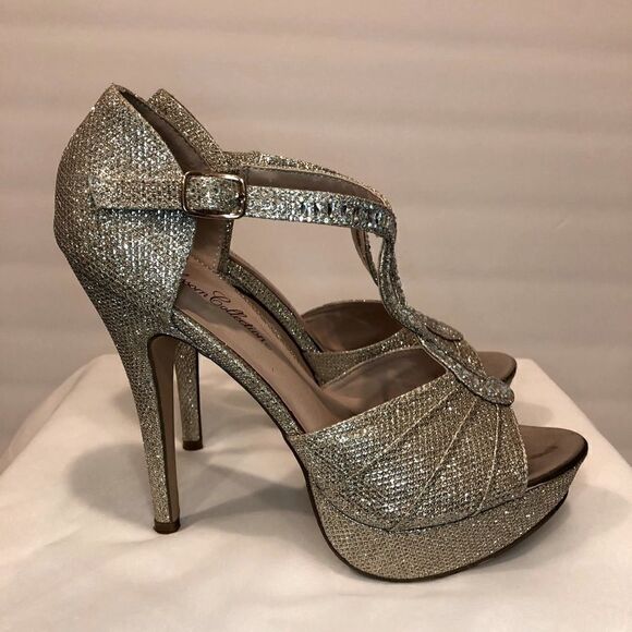 De Blossom Collection Alina nude/gold Strappy heels - Picture 6 of 15